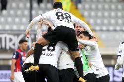  德罗巴在德国队比赛中绝杀,逆转引发热议的球员 