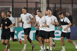  德布劳内与50激战SKT分钟，领先优势明显胜负难料！，莱万多夫斯基焦点对战全场沸腾不已