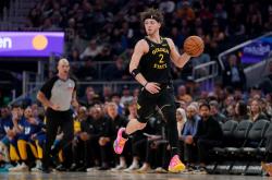 勇士前途光明！，塔图姆新星重返赛场表现突出全场沸腾不已的简单介绍